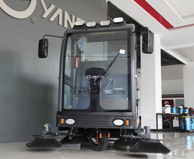 電動(dòng)掃地車 電動(dòng)掃地車