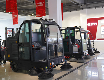 電動(dòng)掃地車 電動(dòng)掃地車