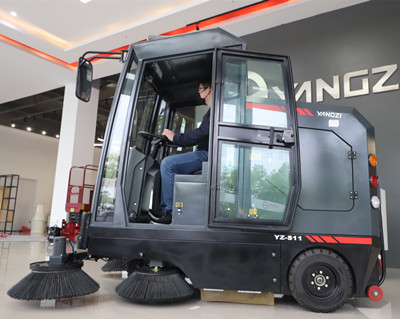 駕駛式掃地機(jī) 駕駛式掃地機(jī)